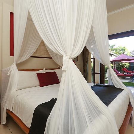 Villa Echo Beach Кута Экстерьер фото